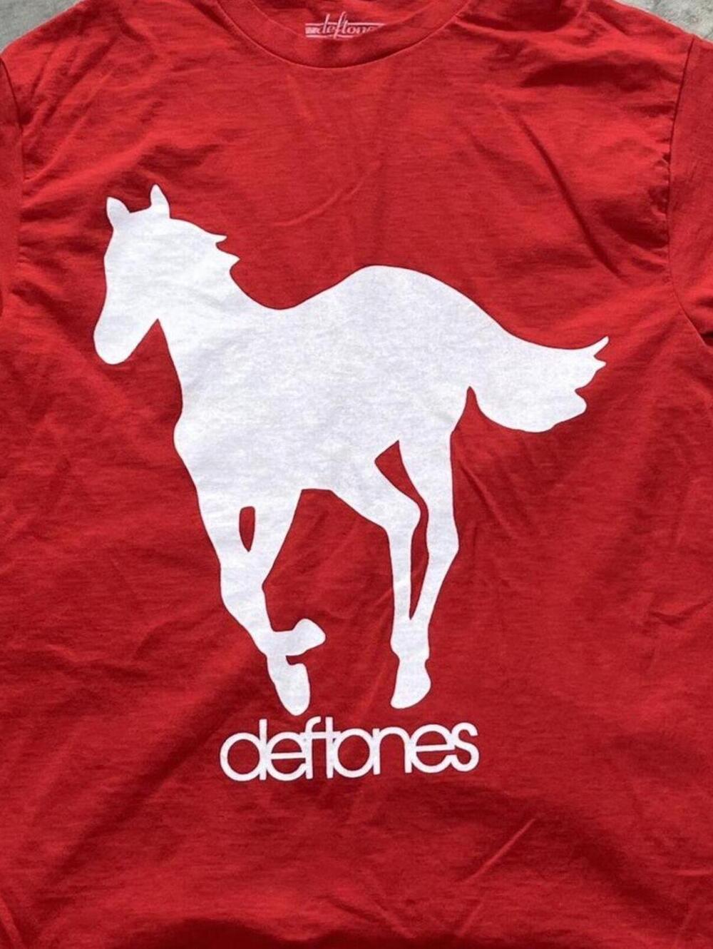 Deftones Preowned Medium T-shirt